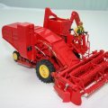 Massey Ferguson 780   Built by John Leathers (Chestnut Miniatures)