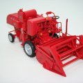 Massey Ferguson 830   Universal Hobbies