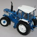 Ford TW25 4wd  Universal Hobbies