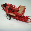 Grimme potato harvester (Universal Hobbies)